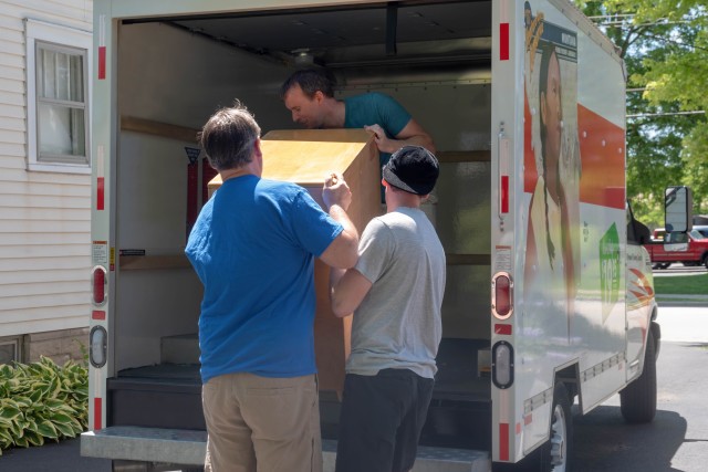 Truck-Loading-And-Unloading---in-Boulder-City-Nevada-truck-loading-and-unloading-boulder-city-nevada.jpg-image
